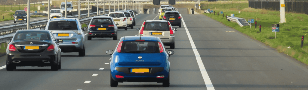 Gatwick Airport taxis available 24/7
