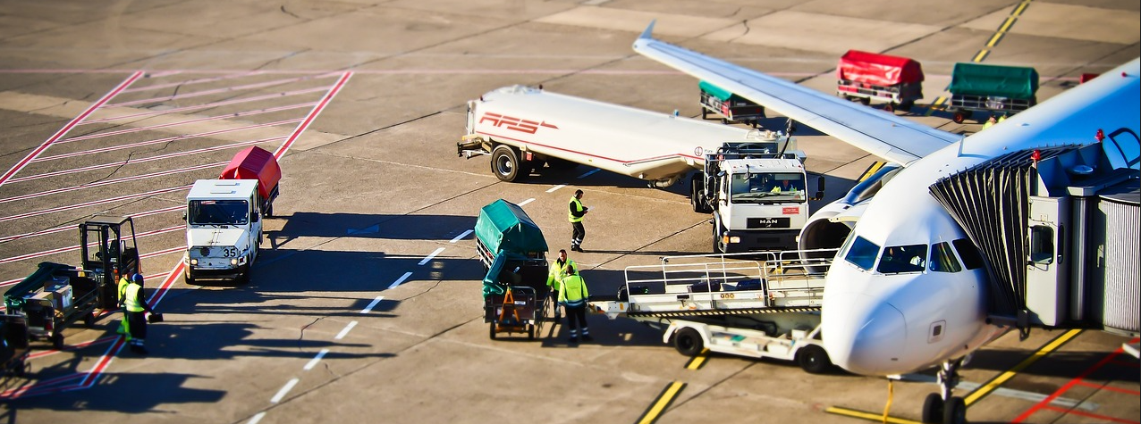 How Do I Get From London to Luton Airport?