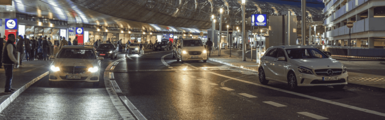 Heathrow to Gatwick Airport Taxis
