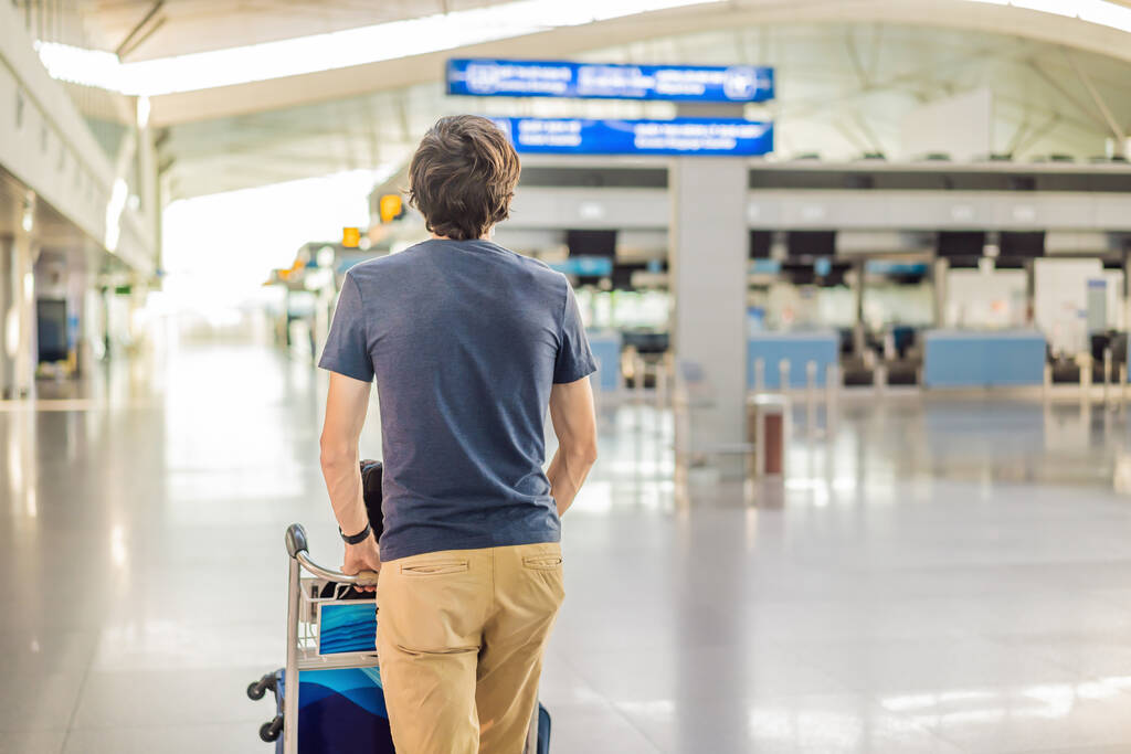 Manchester Airport Arrivals