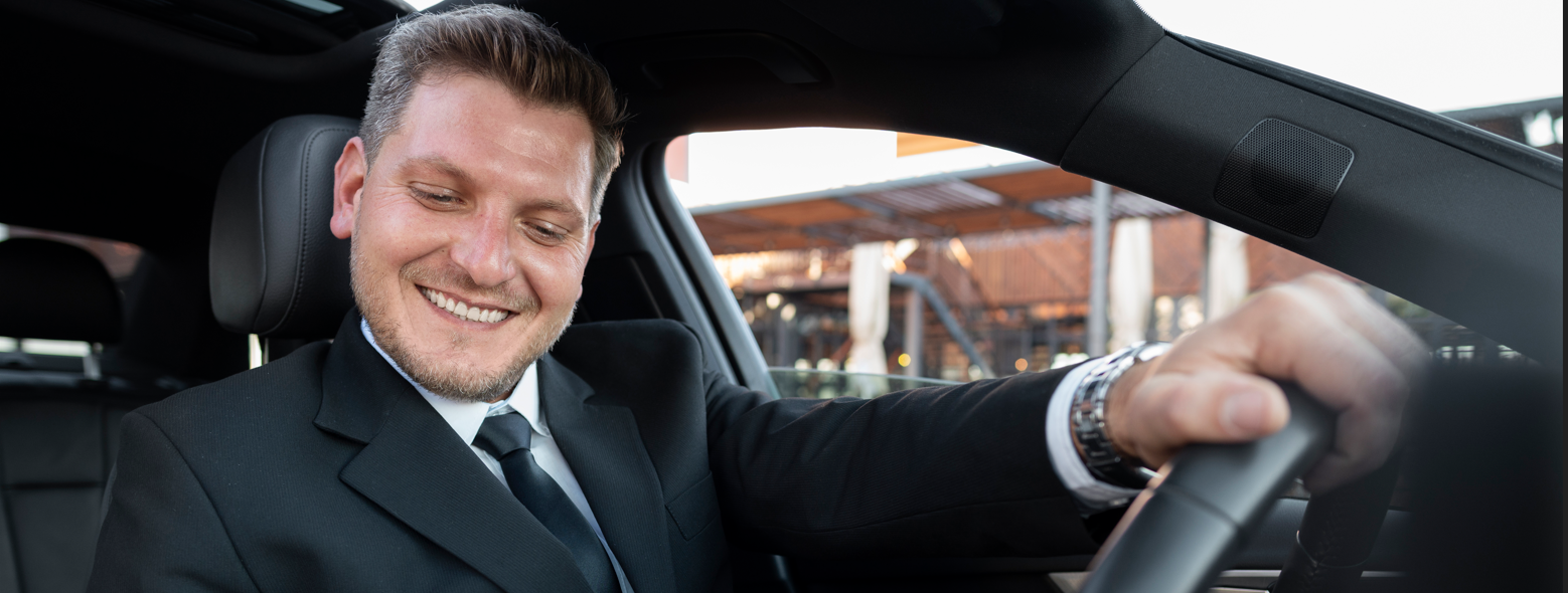 Elite Airport Taxi vs Other Taxi Companies: Why Travelers Choose Us Every Time