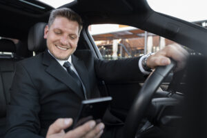 driver-dressed-elegant-costume