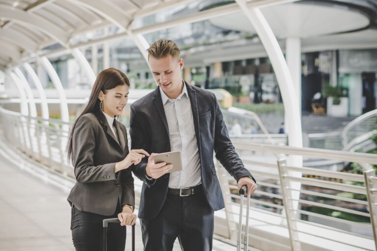 business-man-woman-are-going-business-trip