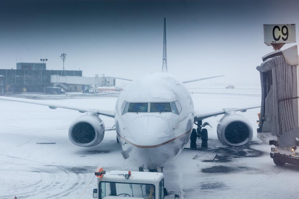 irplane in winter weather