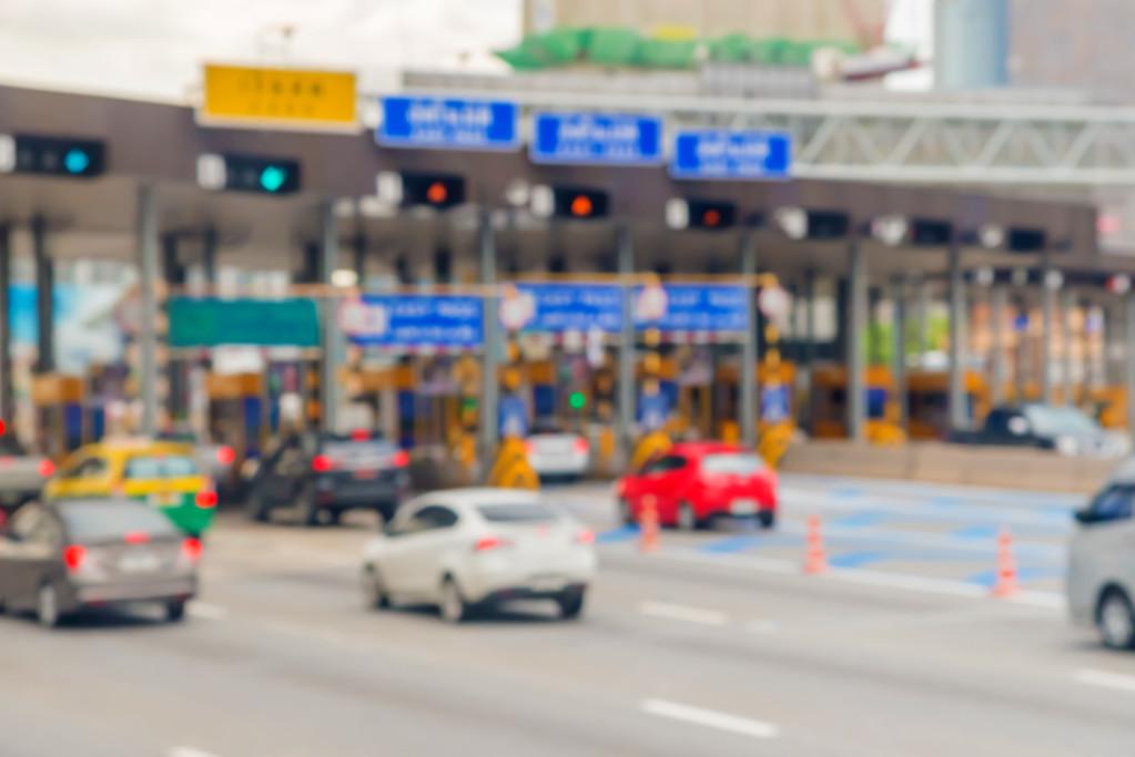 Blurry shot of car in toll collecting